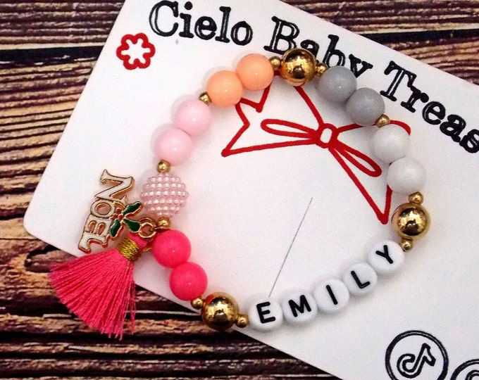 Personalized Christmas Beaded Bracelet: Holiday Name Jewelry