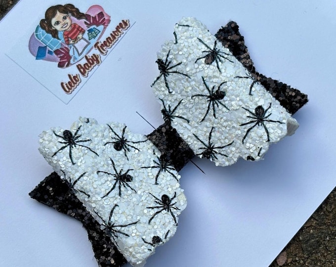 White and Black Spider Glitter Hair Bow-Skunky Spider-Toddler Bow-Scary-Cat-pooky-Trick or Treat Hair Bow-Halloween party-Toddler