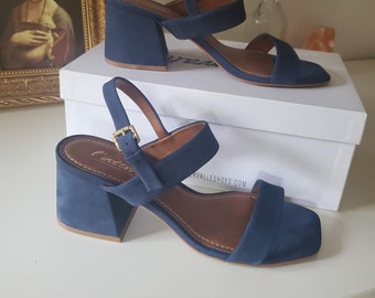 navy blue heels canada