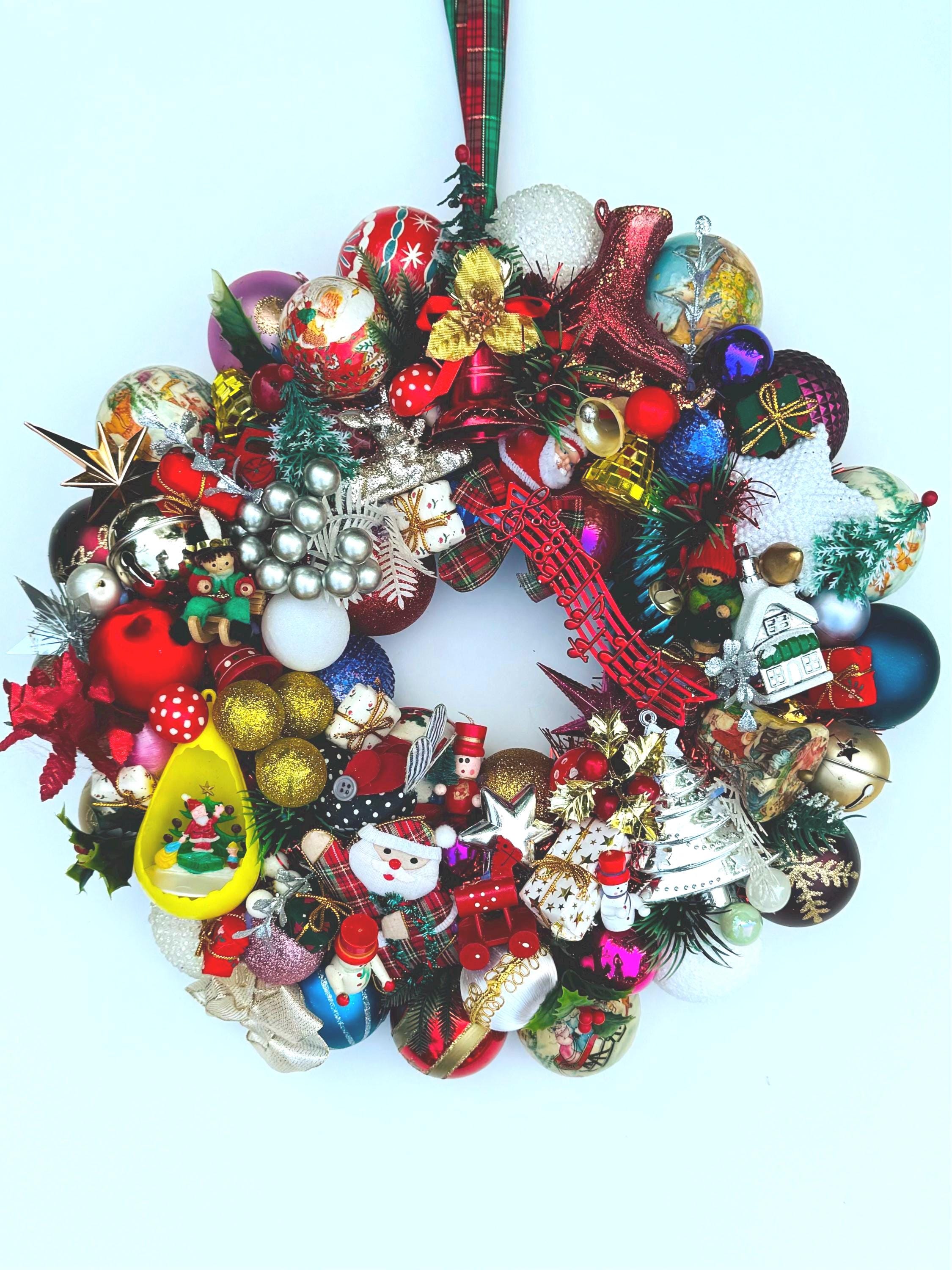 Retro Christmas Wreath, Upcycled Christmas Decorations