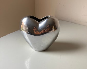 Vintage Nima Oberoi Lunares Heart Vase