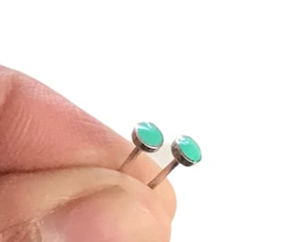 Orecchini a bottone in turchese in argento sterling