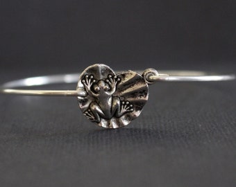 Frog on Lily Pad Bangle Bracelet: Silver Filled, Amphibian Jewelry Gifts