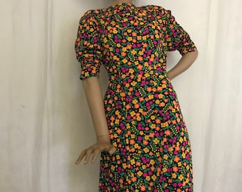 Vintage Parkshire Original Sleeveless Summer Dress Mod Blue and Pink Toile