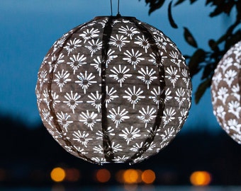 Season's Lantern 2019グローブ Amazon.com: MAGGIFT 2 Pack Hanging Solar Lanterns Outdoor