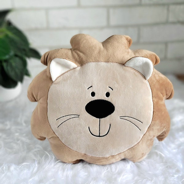 Kuschelkissen, personalisiert, Löwe Kissen, Deko Kissen, Löwe ,Lion, Decor Pillow, Kinderzimmer, Kissen mit Namen, Wildtier, Tier.