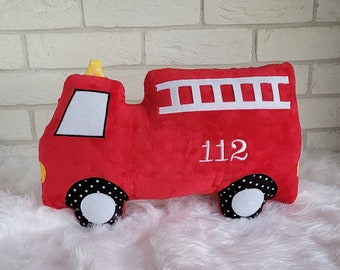 Kissen Feuerwehrauto, Feuerwehrfahrzeug, Deko Kissen, Kuschelkissen mit Namen, personalisiert, Minky Stoff, Pillow