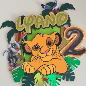 Cake topper - Paper decoration for birthday cake - Safari theme - Simba - To be personalized - 3 Formats - Wooden spade - Lion King