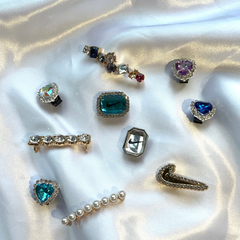 Schmuck und Pins für Nike Schnürsenkel | Etsy