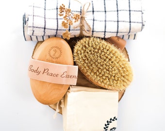 Professional Dry Skin Body Brush with Cactus Bristle! 100% VEGAN AND ORGANIC!