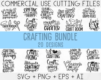 Könnte beinhalten: Ein digitales Download-Paket mit 20 SVG-Schneidedateien zum Thema Basteln in Schwarzweiß. Der Text "CRAFTING BUNDLE" und "20 DESIGNS" ist im Bild enthalten. Das Bild enthält auch verschiedene Bastelsprüche wie "Craft Therapy", "Craft King", "Craft Queen" und "But First Crafting".
