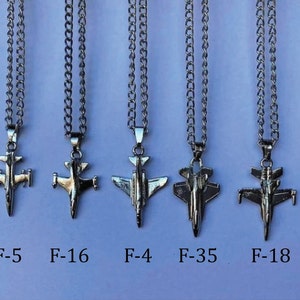 Zilverkleurige ketting, F35, F18, F16, F5, F4, F22, F15 straaljagerhanger, cadeaus voor piloot, pilootketting, geschenken vlieger, militaire vrouw