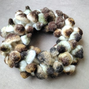 Table wreath made of felted mushrooms, mushroom wreath, table decoration, autumn decoration, felted, handmade