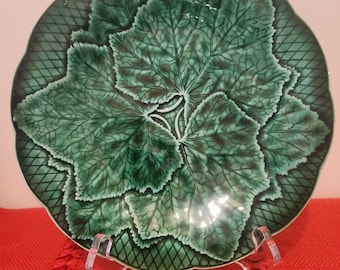 Vintage Gien Green Majolica Leaf Plate - c. 1890