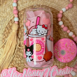 Cute Cafecito Lattes Glass Cup | Cafecito y Chisme glass cup | kawaii cups | concha’s cup | conchitas glass cup | girly cups