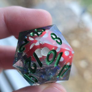 Fungus Amungus - Single D20, D20 in 35mm Chonk Size, Dice for ttrpgs, Dnd Gifts, Large size die