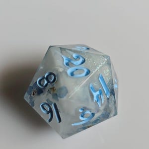 Something Blue - WADLIWE - Chonk 35 mm D20, ręcznie robione, zestaw kości z żywicy, Dungeon and Dragons, kości RPG, kości ślubne, kości kwiatowe