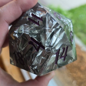 Space Junk: gigantische 76 mm handgemaakte scherpe rand d20 voor tafelspellen, D&D, Pathfinder en meer!