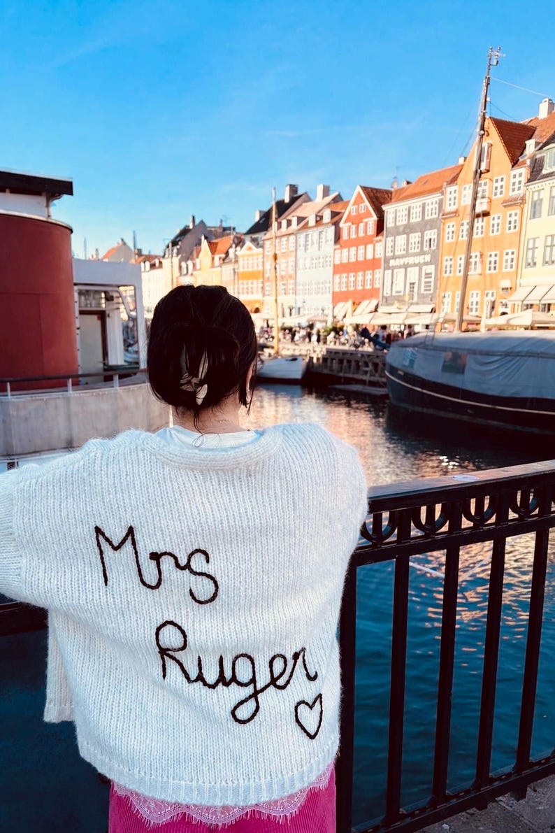 SEND IN SERVICE Personalised bride wedding cardigan hand embroidered, just married wedding cardigan, gift for bride image 4