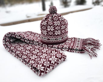 Knitted hat and scarf set, Nordic Fair Isle woolen beanie and scarf, Snowflake pattern hat and scarf set, Ski hat, Knitted Accessories