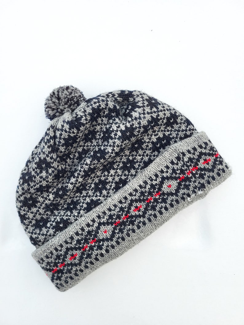 Bonnet en laine tricoté, bonnet de ski d'hiver, bonnet d'hiver tricoté à motif Fair Isle, chapeaux nordiques tricotés, accessoires tricotés, bonnet d'hiver chaud Small snowflakes