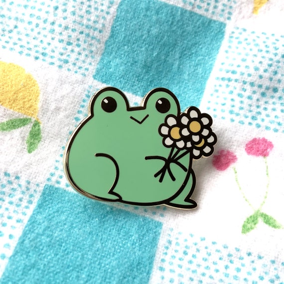 Cutie Frog Hard Enamel Pin Kawaii Cute Frog With Flowers Lapel Pin -   Norway