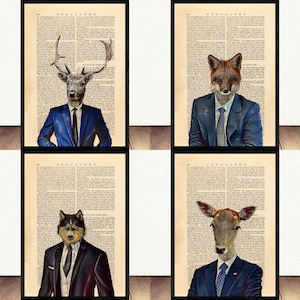 Juego de 4 impresiones, arte de pared de animales divertidos, póster de retrato de animal, decoración de pared de animal con traje, arte de página de libro de zorro, obra de arte de lobo