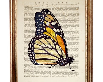 Impresión de mariposa monarca en una página de diccionario vintage