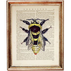 Gift for Beekeeping Enthusiasts - Artwork for Nature Lovers