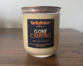 Candela profumata "Gone Camping - Campfire Marshmallow" da 10 oz