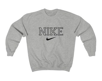 white nike crewneck vintage