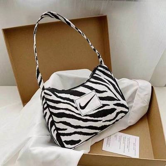 white nike purse