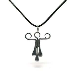 Freundschaft Symbol Anhänger Halskette mit Lederband im Samtbeutel - Handgefertigter Stahl Schmuck - Individuelles Geschenk