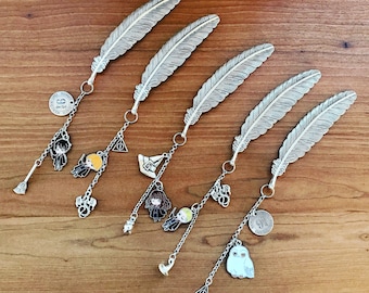 Bookmark school of wizards with magic school charms