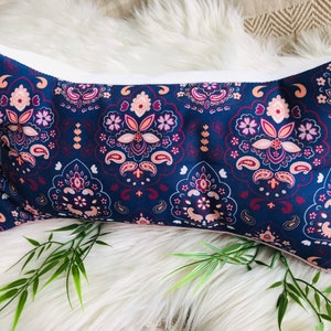 Handgefertigtes Lesekissen aus Baumwollpolyester mit Leseknochen. WELTWEITER RELAISVERSAND