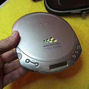 Working vintage CD player, CD Sony Walkman D-E220,retro player,compact,Japanese quality,Soviet era,collectible player,decor