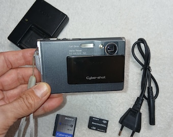 Sony Cyber-shot DSC-T9 (状態は悪いが、完全に動作する、バッテリーと