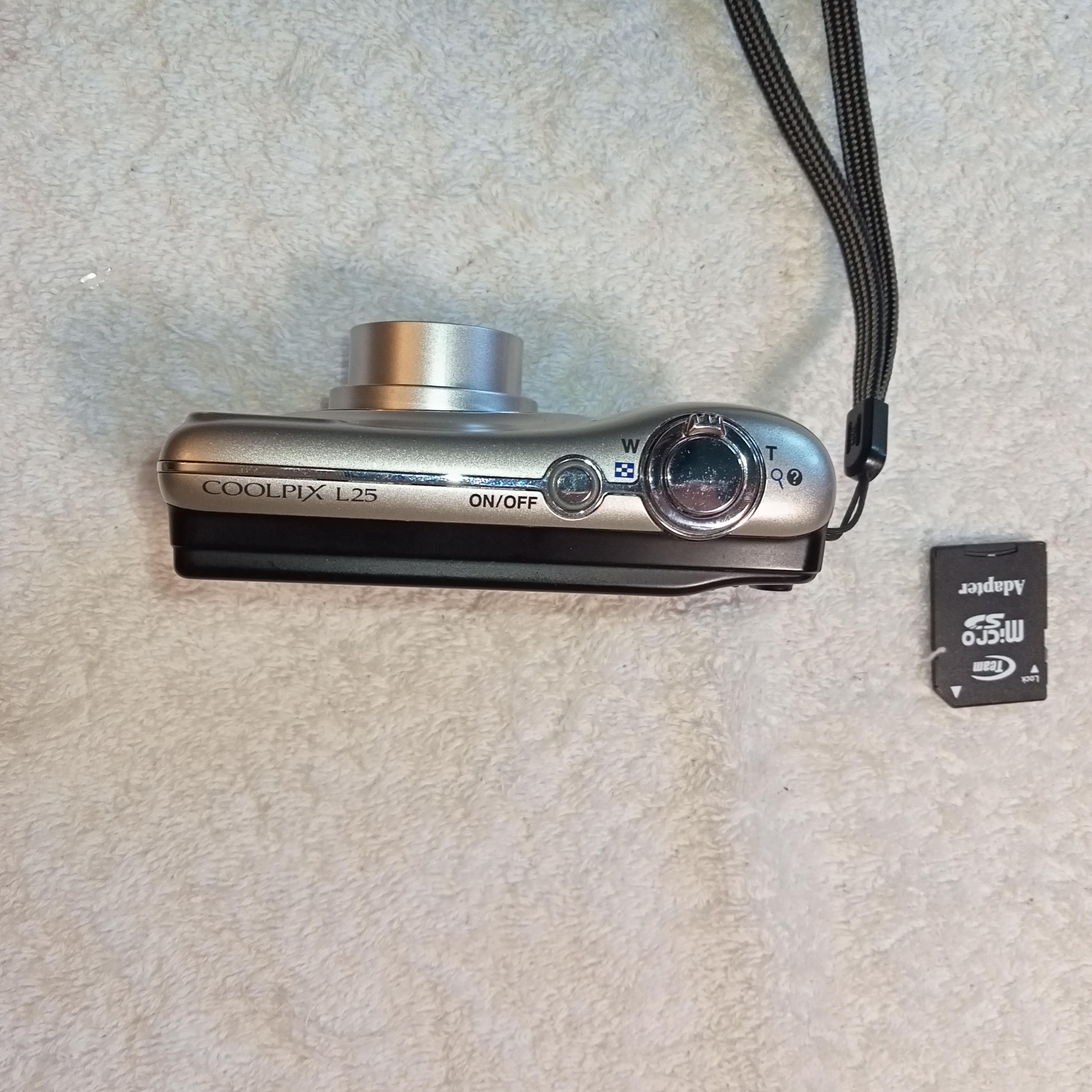 Silver Working Camera Nikon Coolpix L25, 10.1 MP With 5x Optical