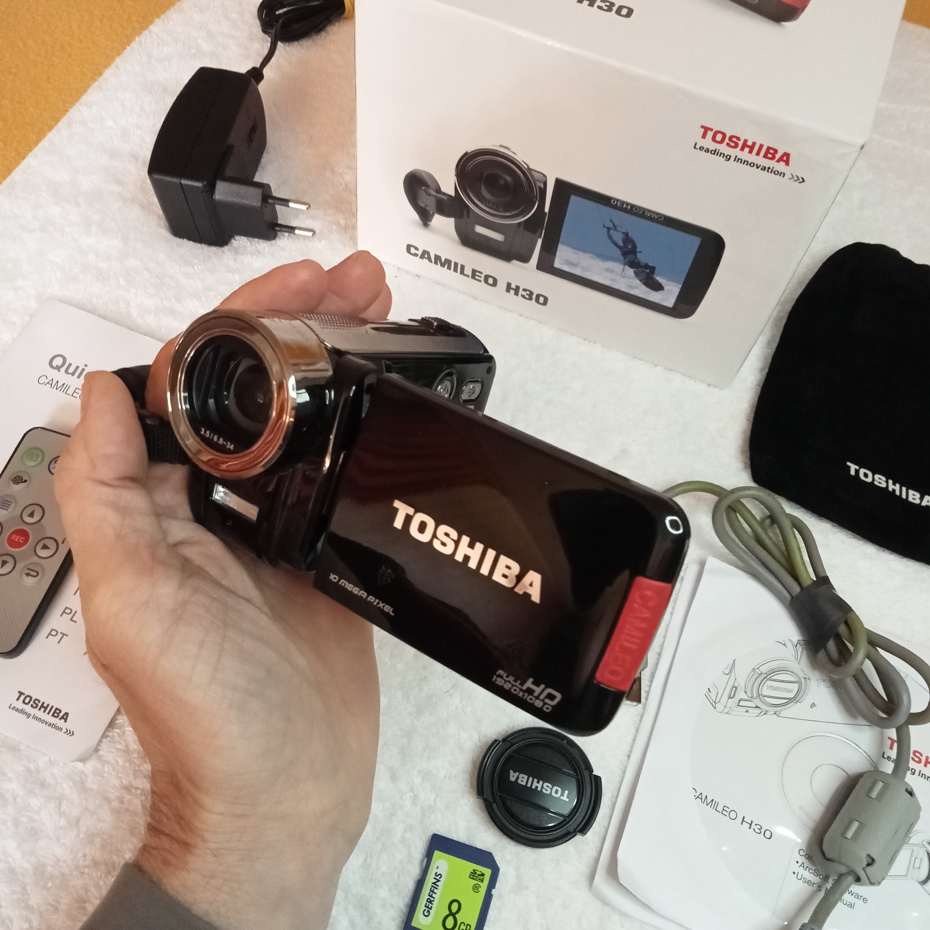 Working Video Camera Toshiba Camelio H30, Full HD, 10 MP, Digital Video