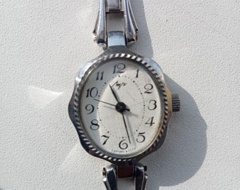 Funktionierende sowjetische Uhr Luch, mechanische Frauenuhr, vintage seltene Silberuhr, Weihnachtsgeschenk, UdSSR Retro Armbanduhr, Qualitätsmarke