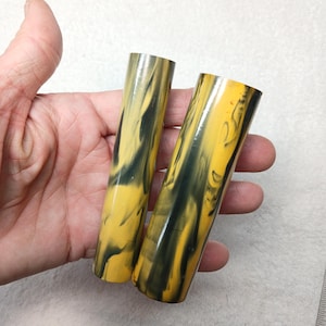 Cabos vintage soviéticos de baquelite, 2 peças, catalina amarela com manchas, 104g, URSS, anos 70, material para artesanato e facas, item raro de decoração.