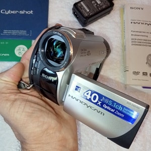 Video camera Sony DCR-DVD109e, working order, Handycam, Carl Zeiss Vario-Tessar, optical zoom 40x,2000x,Hybrid, DVD disc,gift for him