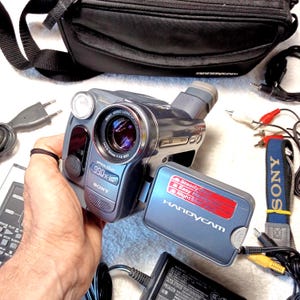 SONY ビデオカメラ 60xズーム 付属品あり FDR-AX60 | デジタルビデオカメラ Handycam ハンディカム | ソニー