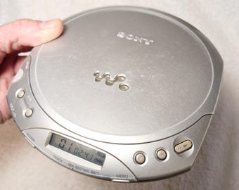 Vintage Sony Sports CD Walkman D-SJ15 / Portable CD Player / G
