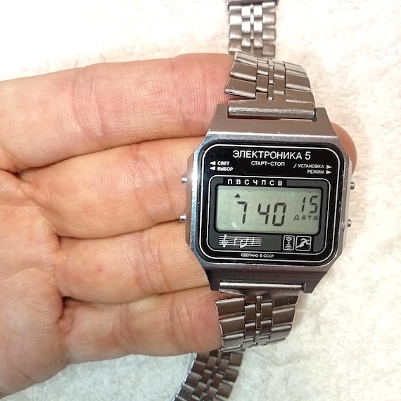 Uhren Armbanduhr Mit Mehreren Weckzeiten Funktionierende Uhr Elektronik 5,  Sowjet, UdSSR, Chrono, 1988