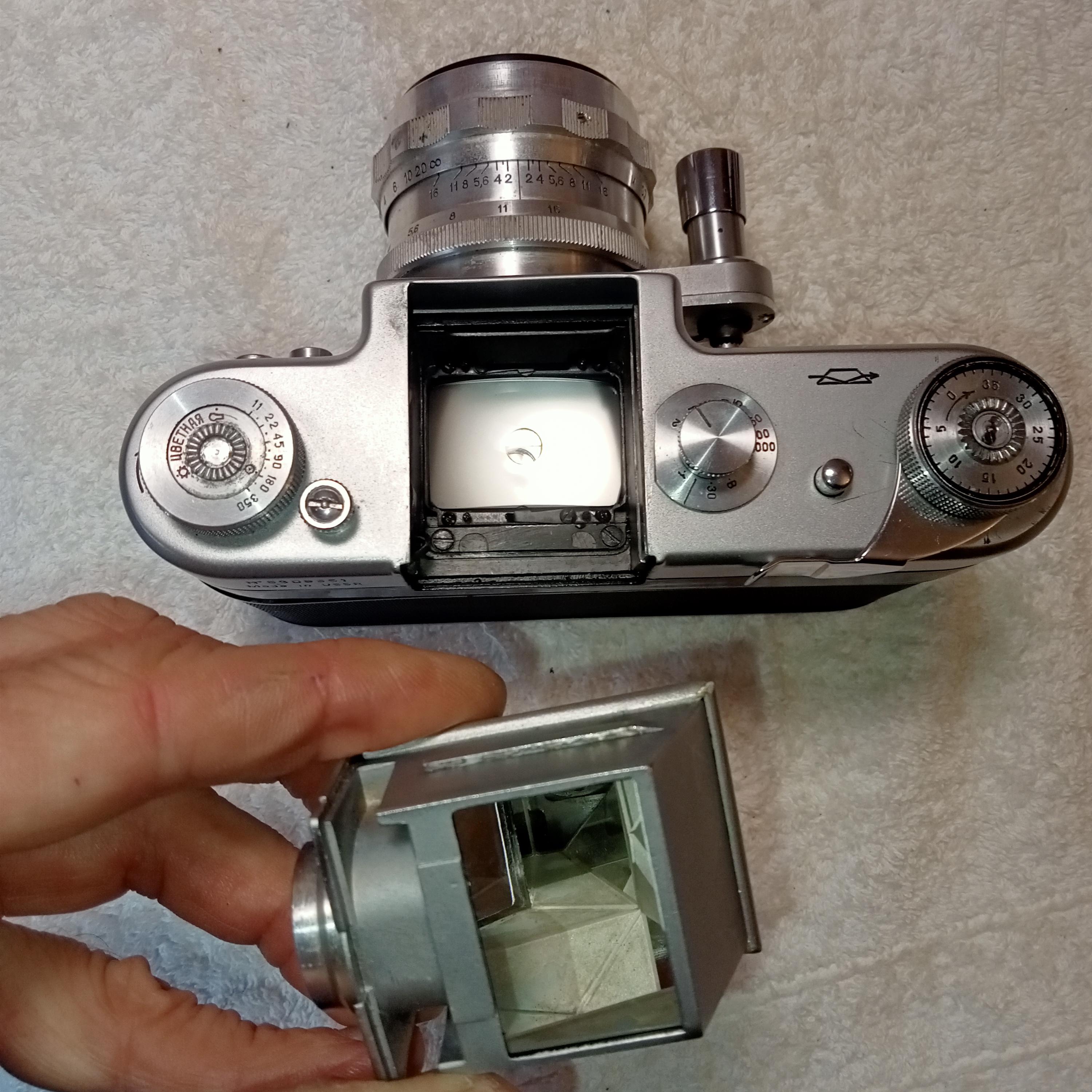動作する希少なソビエト製カメラ Start、35 mm レンズ Helios-44 USSR