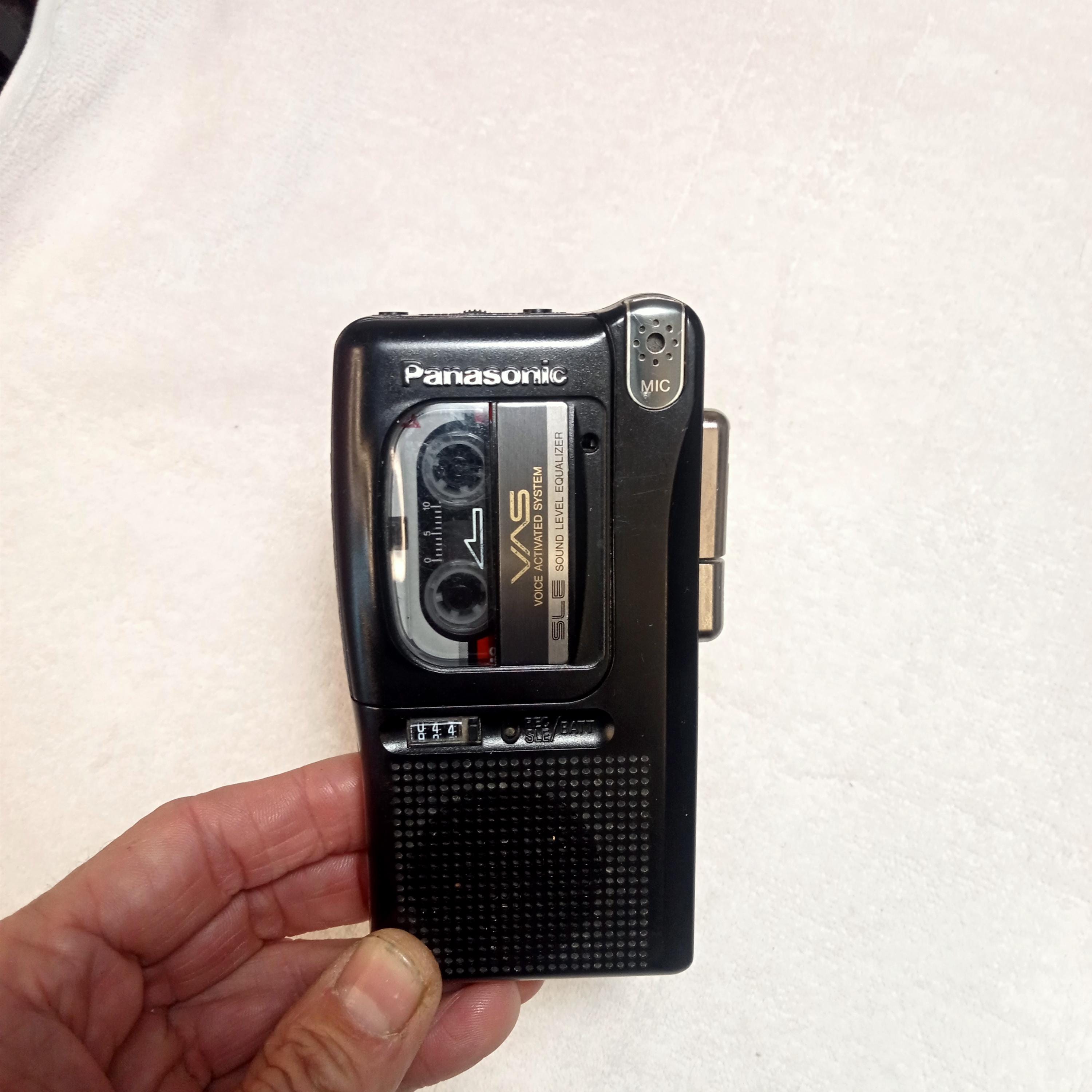 Working Microcassette Tape Recorder Panasonic RN-502, 2 Speeds