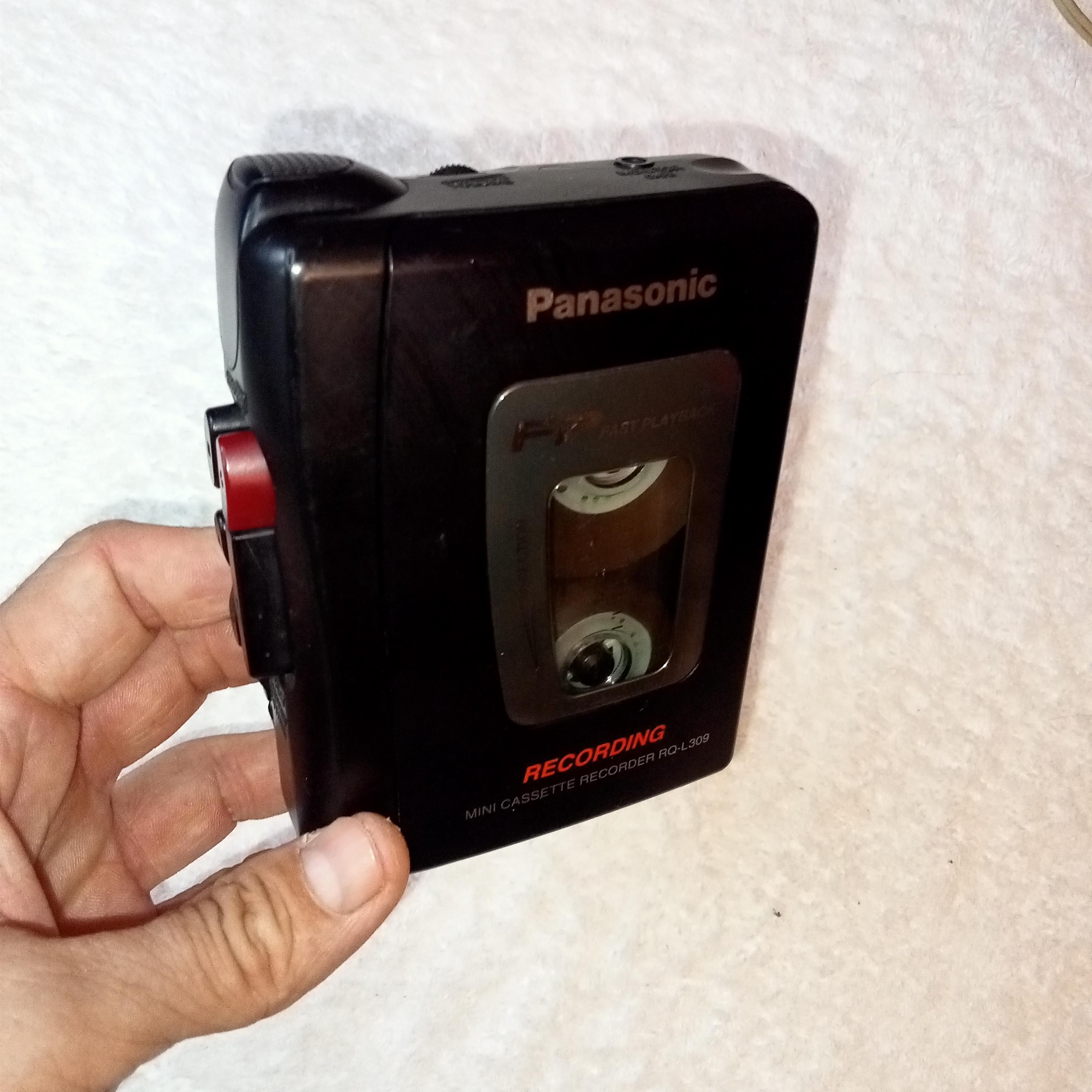 Working Mini Cassette Voice Recorder, Panasonic RQ-L309, Fast