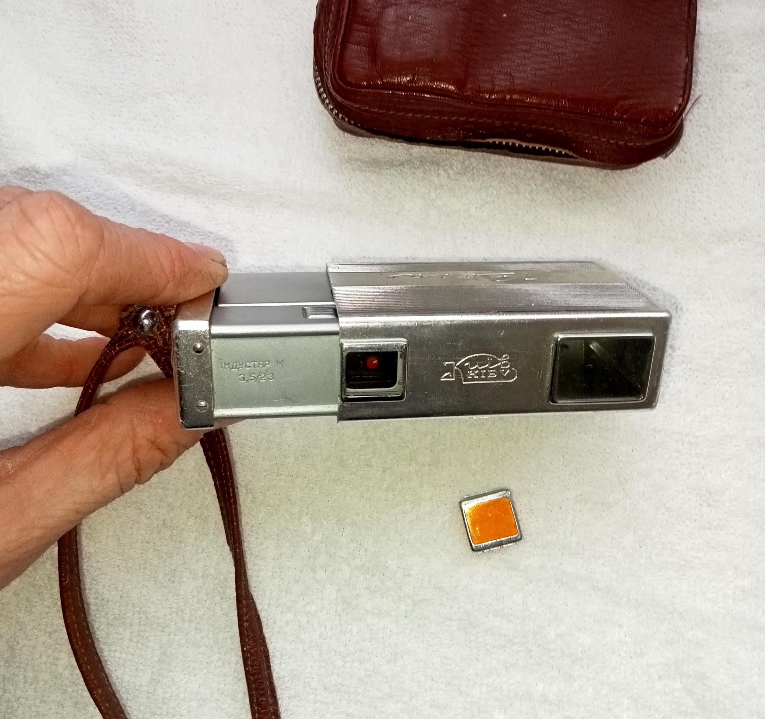 Minolta-16 ゴールド 超小型フィルムカメラ ケース付き レトロカメラ Minolta 16mm Camera - Etsy