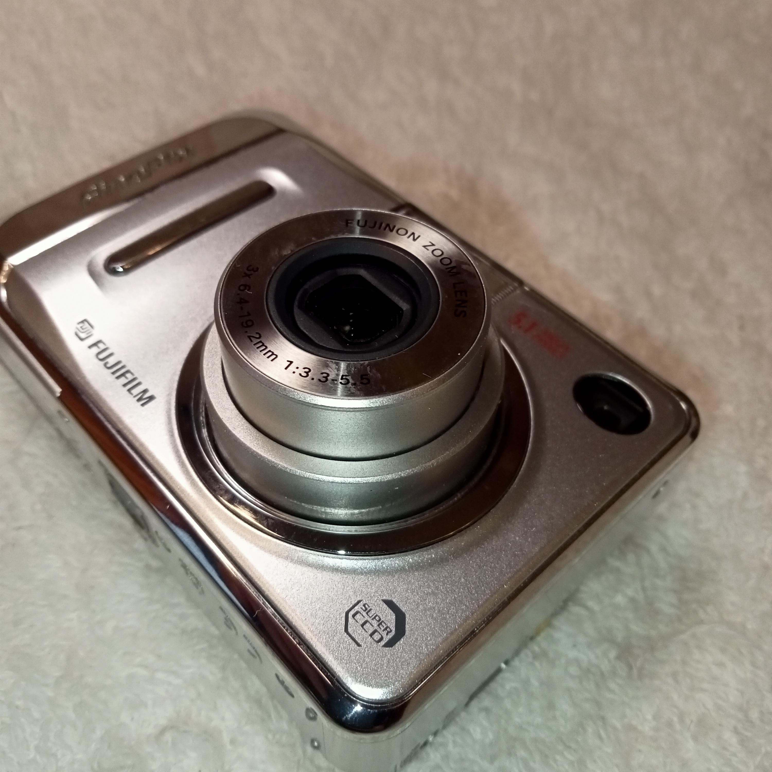 動作確認済みデジタルカメラ Fujifilm FinePix A500、デジタルカメラ